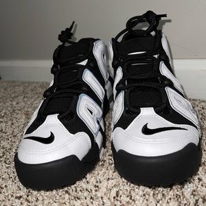 Brand New AIR MORE UPTEMPO  'BLACK COBALT BLISS size 3.5 kids